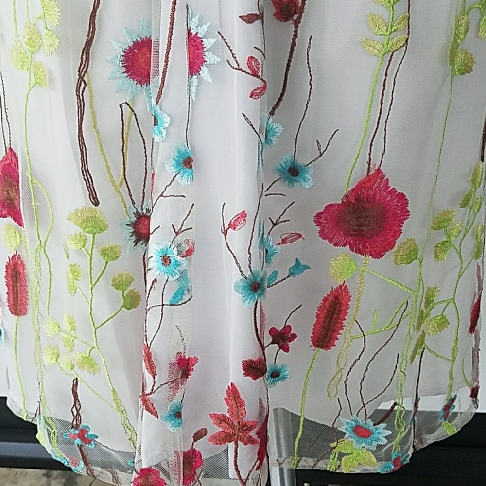 Leslie Faye Floral Embroidered Fit/Flare Dress - Picture 5 of 8